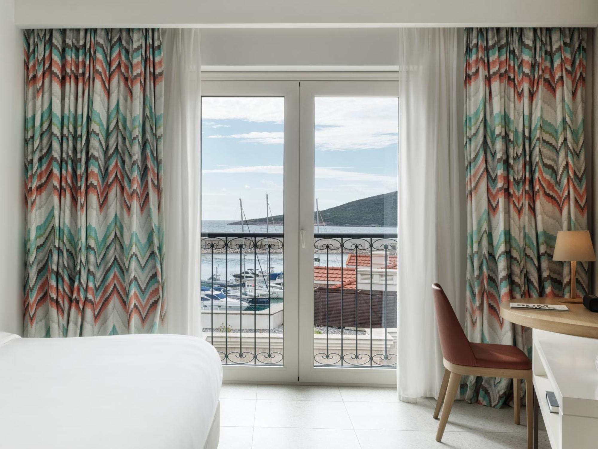 The Chedi Lustica Bay Hotel Tivat Buitenkant foto